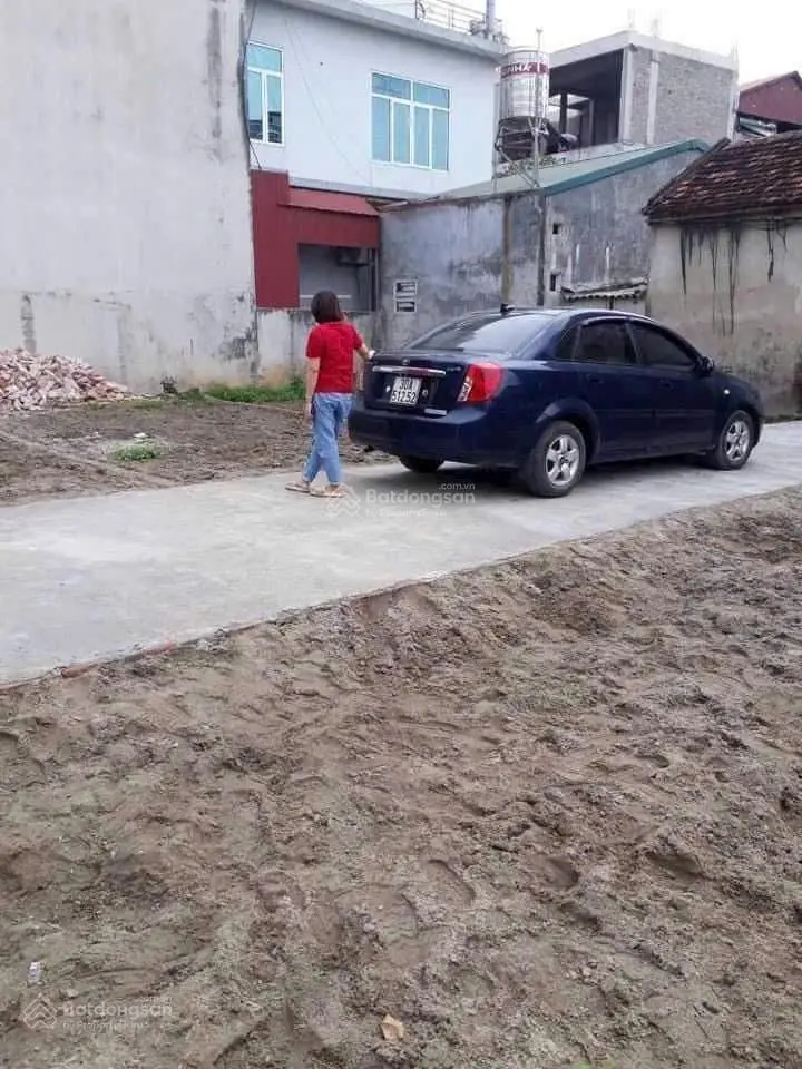 Bán đất tại đường 379, thị trấn văn giang, giá siêu hời 31 triệu / m2, diện tích 73.8 m2