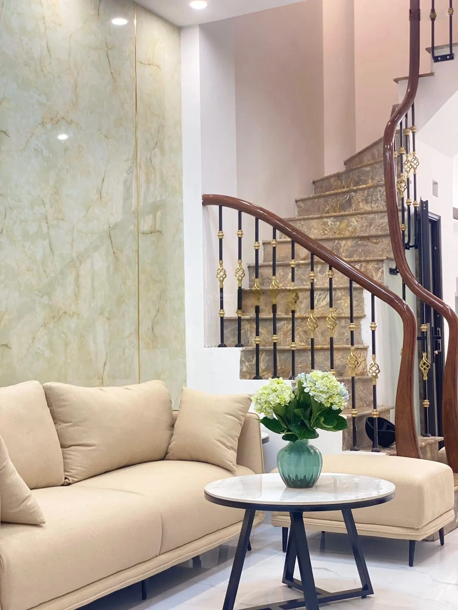 Hàng hiếm - hộ khẩu Tây Hồ - 50m ra phố - ngõ nông