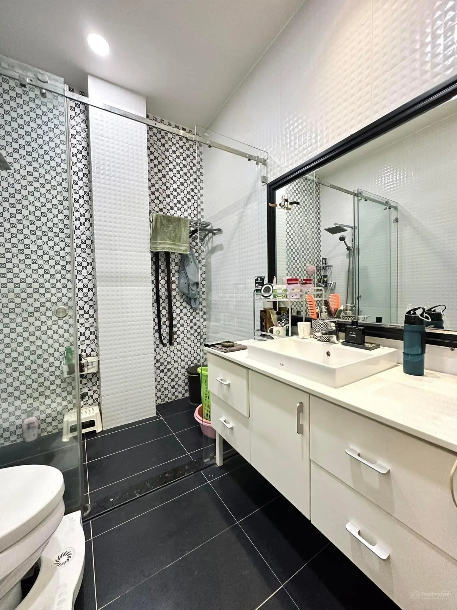 Bán nhà 3 tầng, đường Trần Trọng Cung P. Tân Thuận Đông Quận 7, giá 3Ty7, DT 75m2, SHR, 0896465262