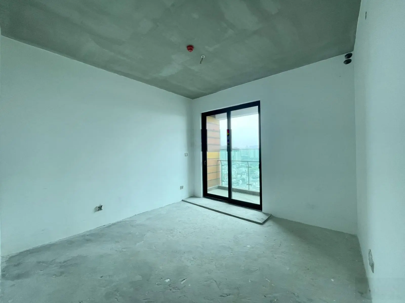 Hot Deal - Bán căn hộ duplex Sky Loft 3PN Tòa Altaz - Bàn giao nhà thô, Giá 11.3 tỷ - View Landmark