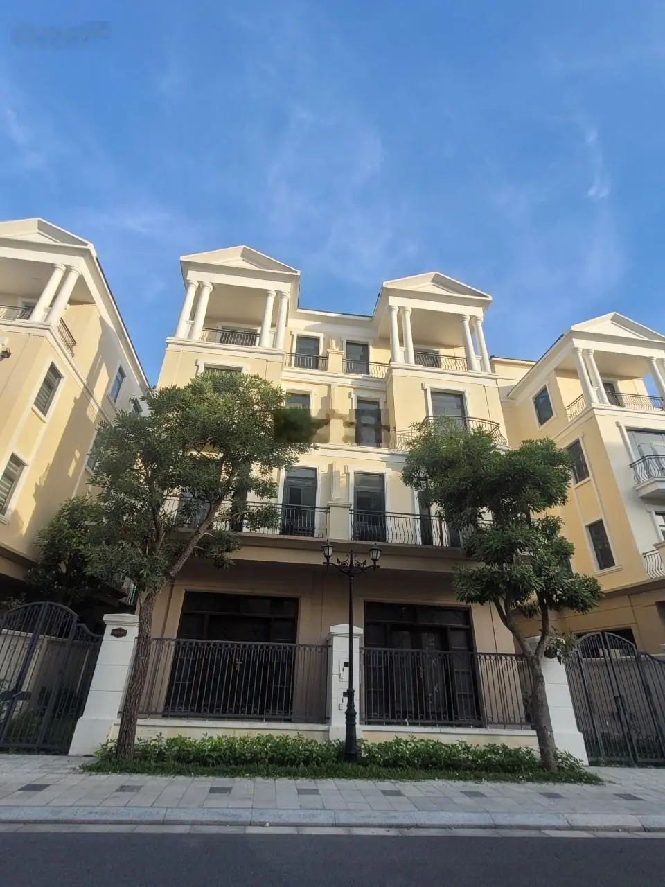 Bán Biệt thự Đảo Dừa 200m2 MT 7.5m, 13 tỷ, khu khép kín, an ninh 3 lớp, 5 tầng, Đông Nam, bể bơi