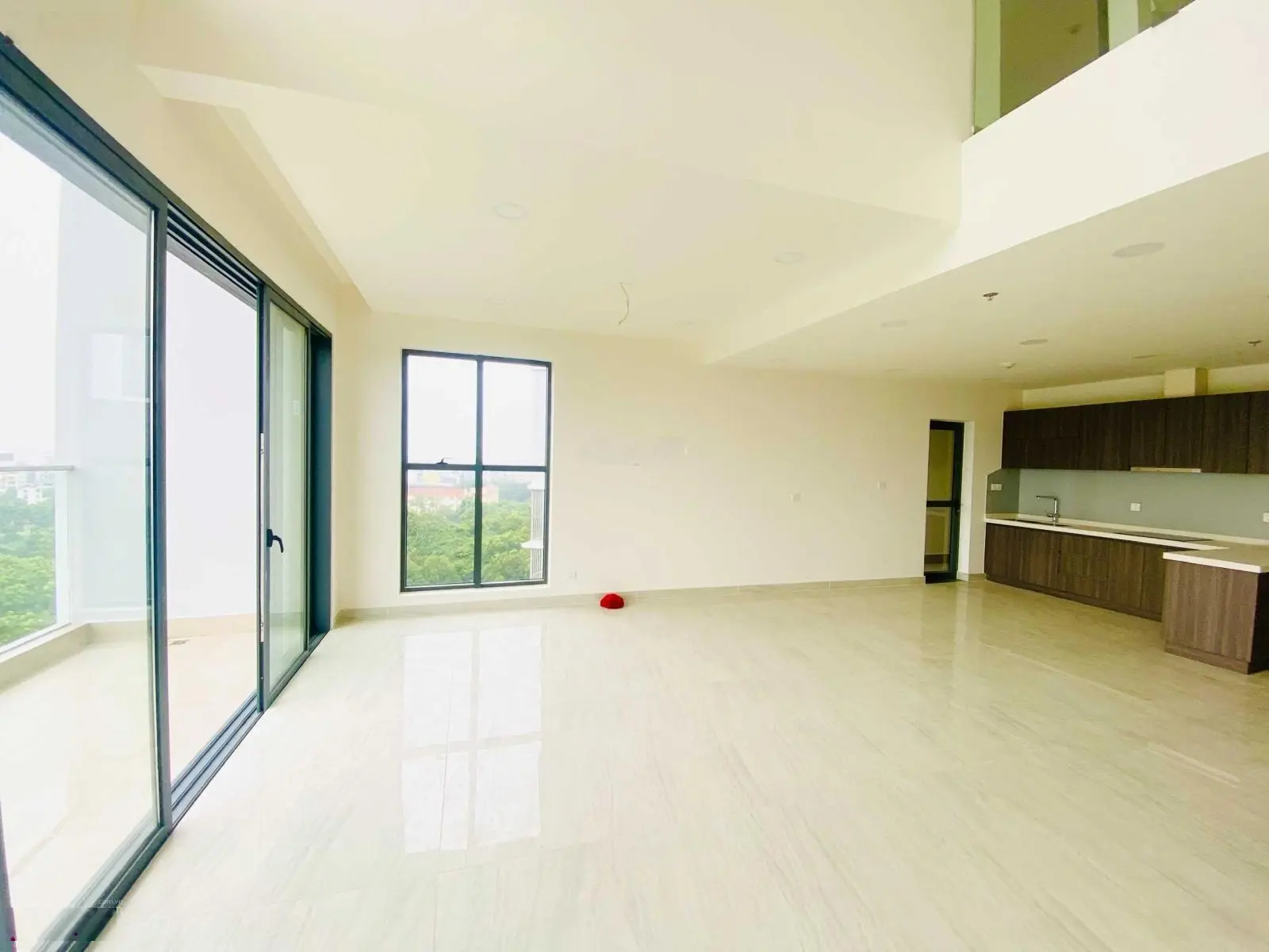 Căn hộ CC Centery 3PN 121m2 thanh toán 1,8 tỷ nhận nhà, ân hạn gốc 3 năm, chiết khấu 17%