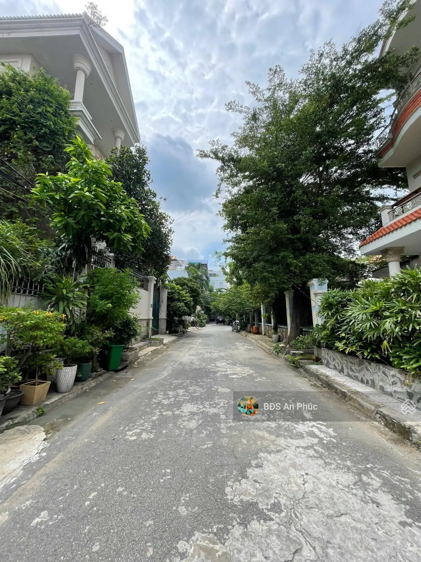 Bán biệt thự khu compound Đường số 3 Trần Não, P. Bình An, Quận 2. DT 10x20m. Giá chỉ 35 tỷ TL