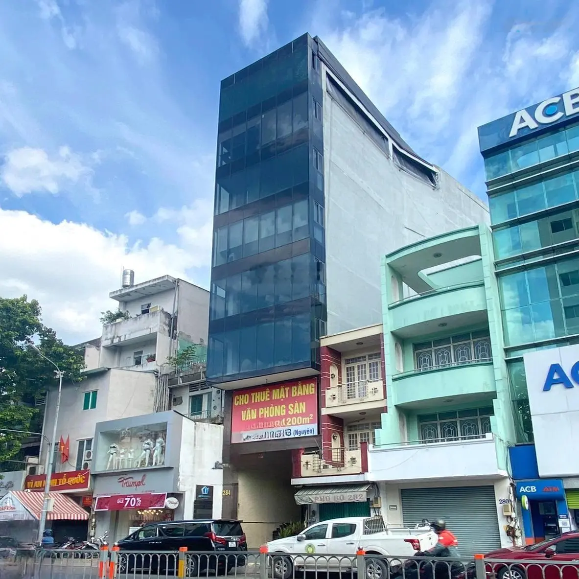 Bán tòa nhà Mặt tiền Bạch Đằng- DT : 6x25m- KC : 1 hầm 7 tầng- HĐT :150tr /tháng gía chỉ 60 tỷ TL