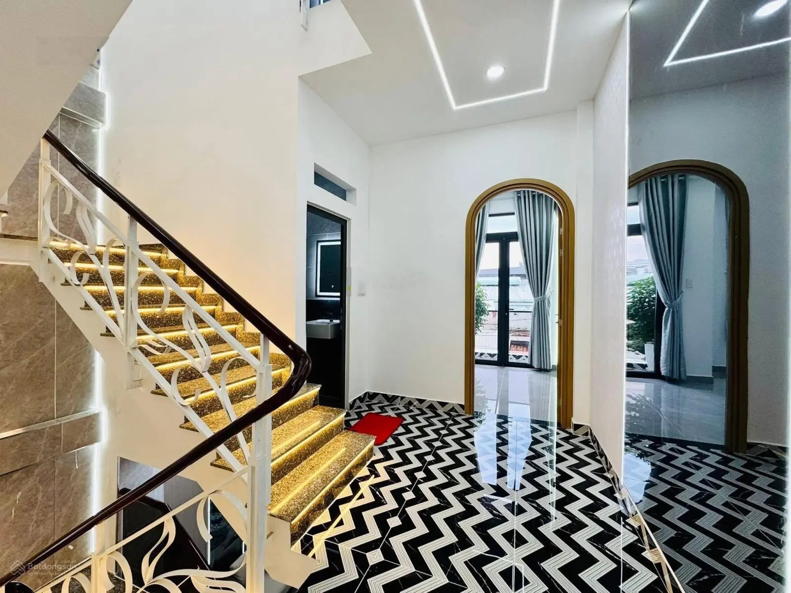 Bán nhà riêng 4PN, 4WC, 68m2 tại Thái Thuận, Thảo Điền, Q2. Giá chỉ 2,35tỷ. Hẻm xe hơi.
