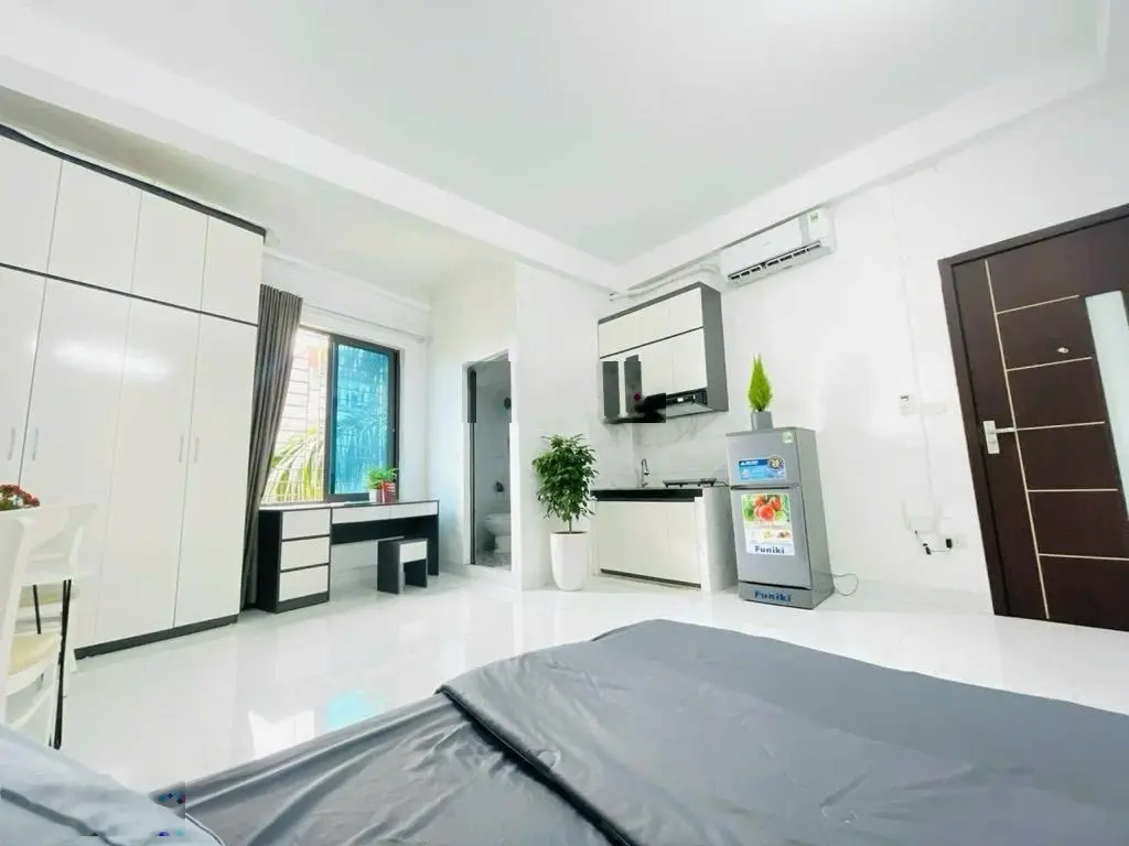 Bán tòa ccmn xây mới phùng khoang 30 phòng kk,155m2- mặt tiền 8m-7 tầng thang máy-fullnộithất-24 tỷ