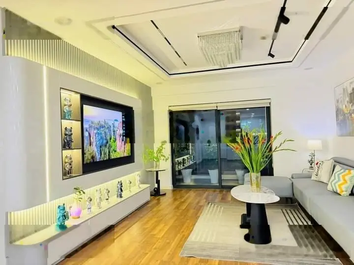 Chính chủ bán căn 3N intracom trung văn DT 117m ,Giá 5 tỷ. Full nội thất, Lh Mr Thắng 0987 336 ***