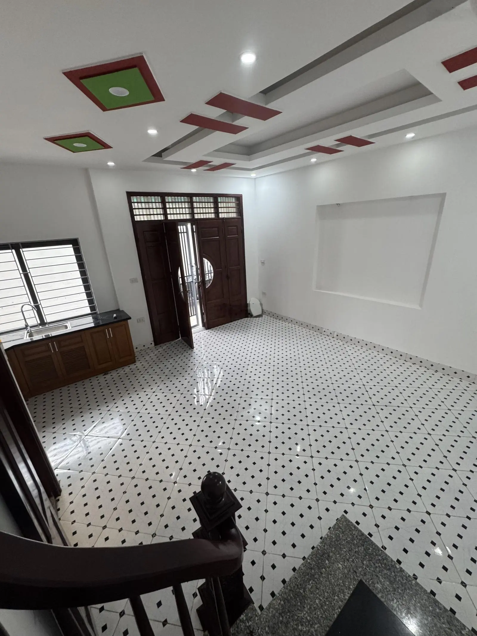 Nhà vị trí đẹp tt thuận tiện đi lại và sinh hoạt. la khê hà đông hà nội nhỉnh 5 tỷ 0979873188