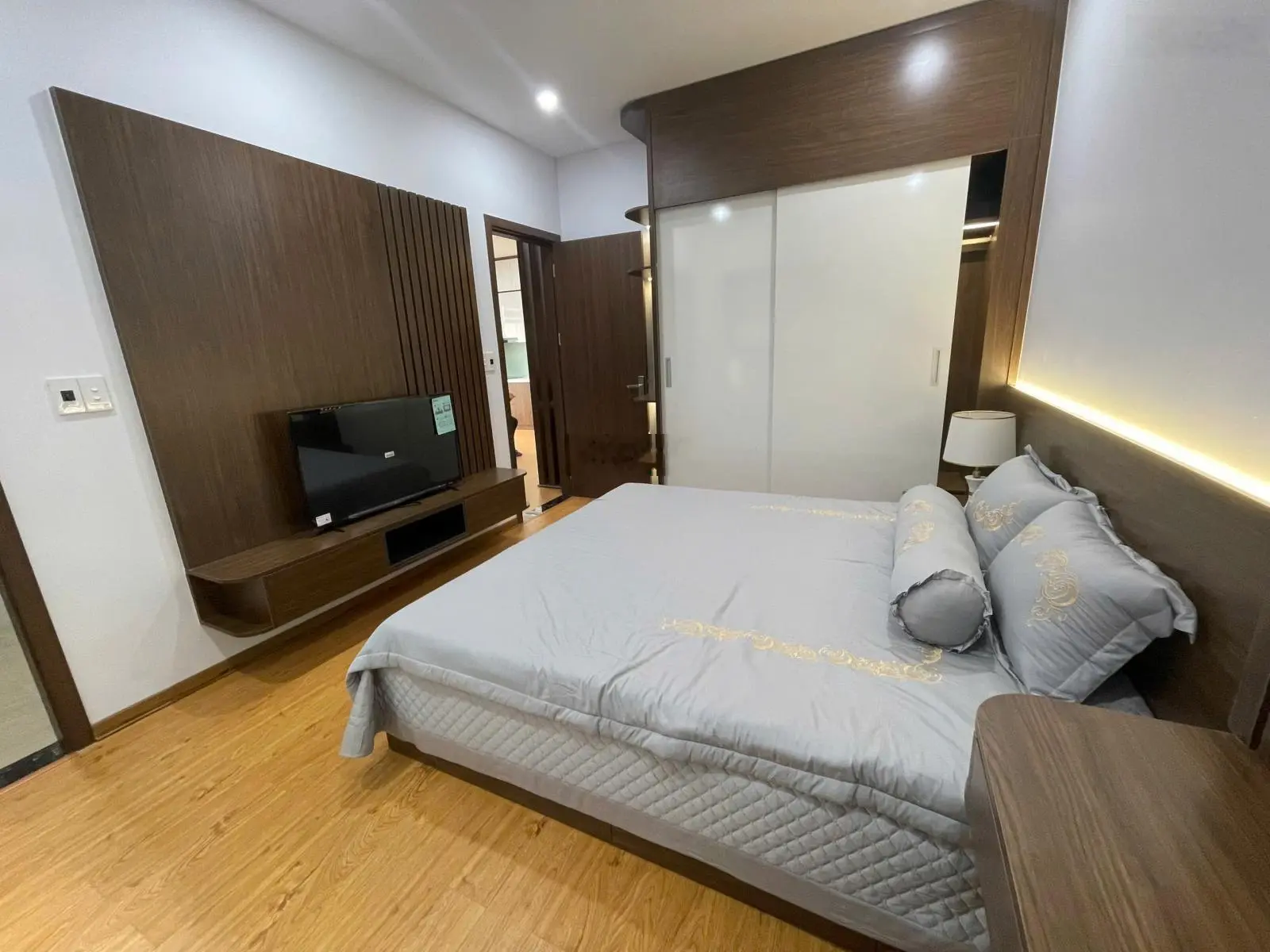 Bán gấp căn 2PN, ban công Đông Nam, tầng 15, 16 CC Bình An Plaza LH: 0911 938 ***