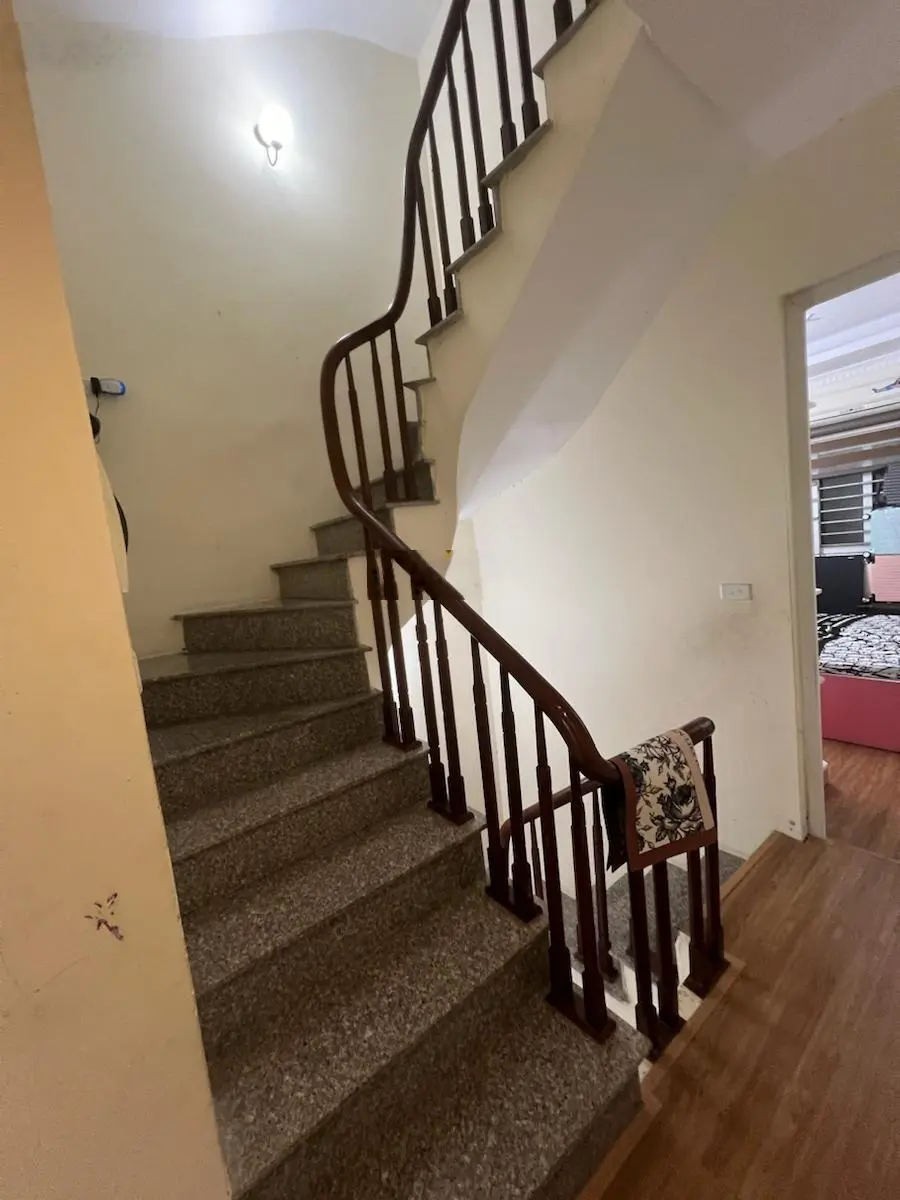 Nhà Lĩnh Nam 41m2 4 tầng - giá 6ty500 - sổ đỏ