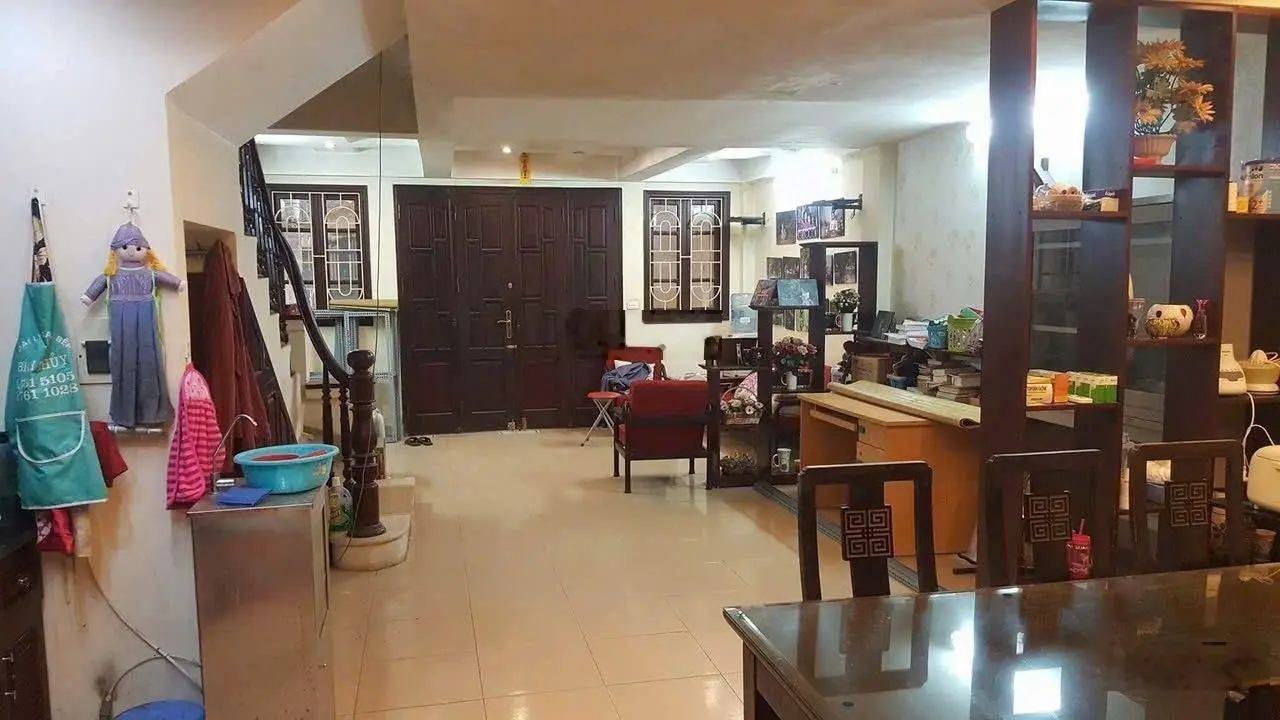 Nhà đẹp, giá rẻ 10PN, 75m2, 7 tầng, mặt tiền 5.3m. Giá sinh viên