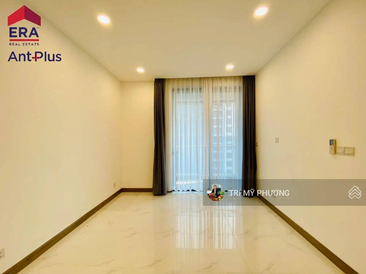 Chính chủ bán 1PN Sunwah Pearl + tầng trung, cao + View đẹp, thoáng + full nội thất + vào ở ngay