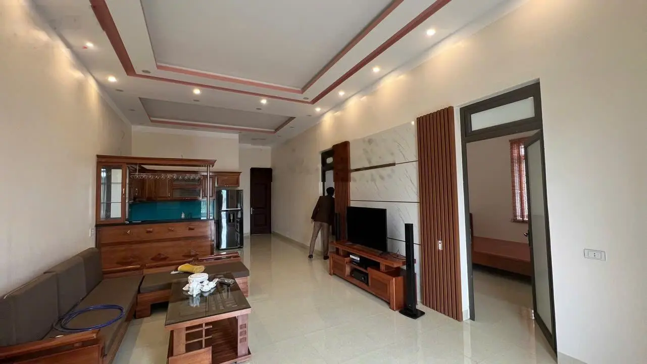Bán biệt thự trung tâm hành chính huyện Vân Hồ DT 245m2, đường 23,5m, đầy đủ tiện nghi, giá 3,2 tỷ