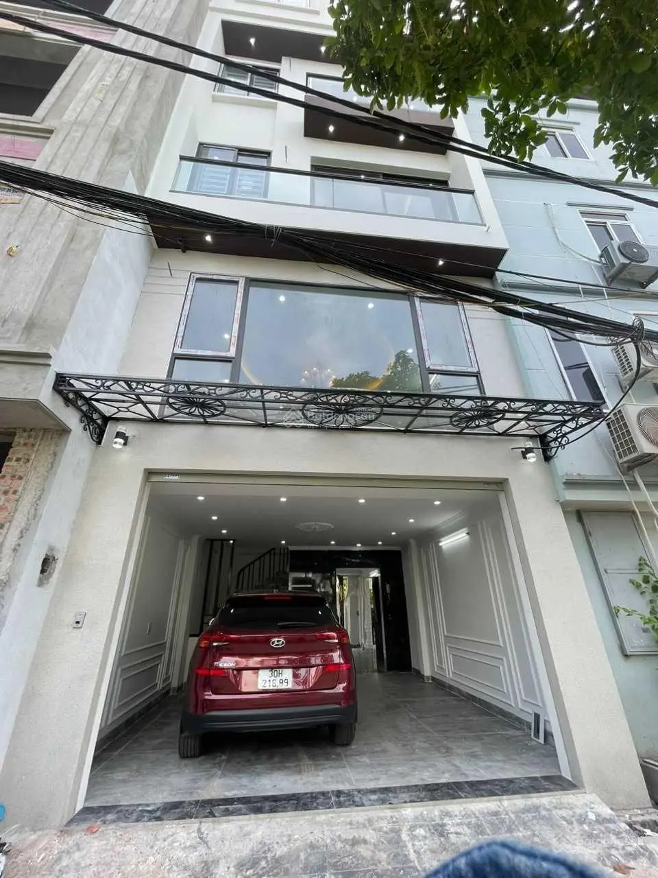 Bán nhà Thạch Bàn 46m2 x 6 tầng, thang máy x 5,3m mặt tiền, ngõ ô tô tránh nhau, kinh doanh
