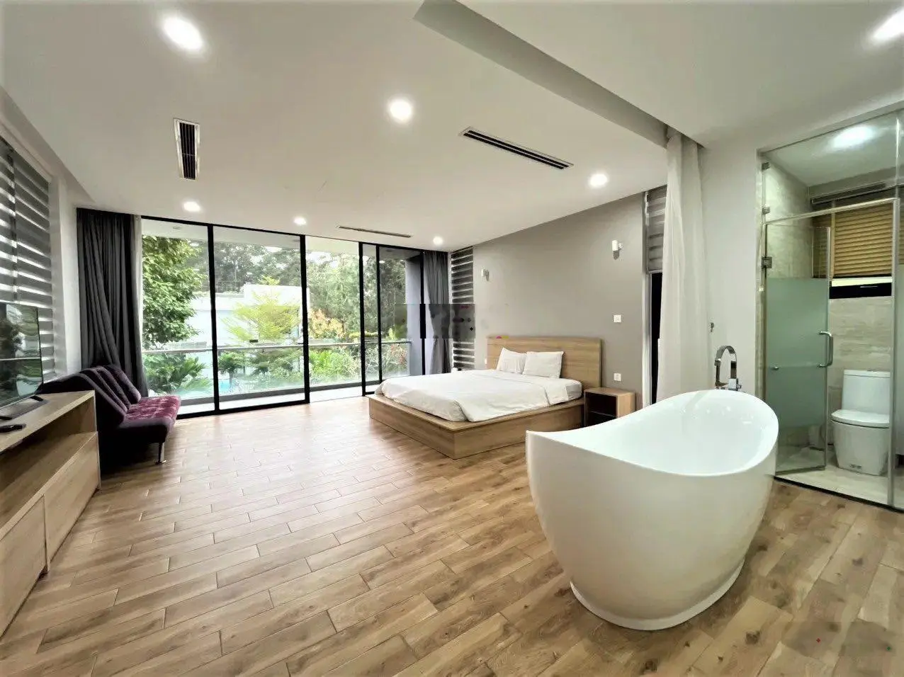 Bán biệt thự 356m2 bàn giao full nội thất Flamingo Đại Lải sổ đỏ lâu dài 14,4 tỷ