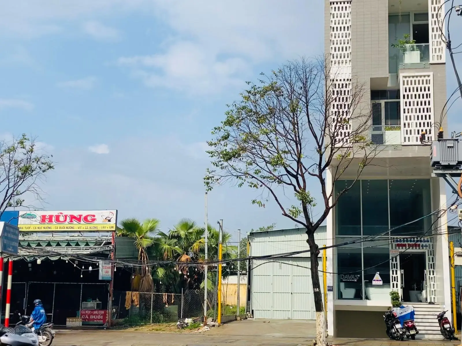 Bán đất mặt tiền Nguyễn Hữu Thọ gần Lê Đại Hành, DT 157.5m2, giá 12 tỷ, LH: 0901 983 ***