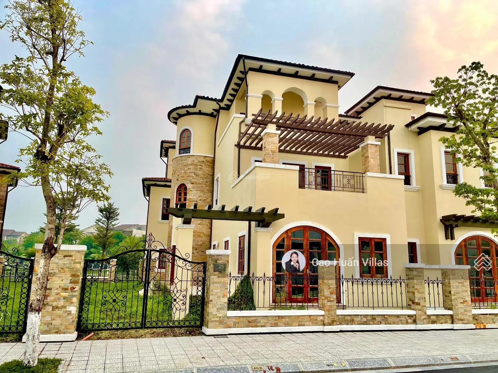 Bảng hàng VistaLago Sudico, khép kín, Savills, gần lối thông Vinhome SM City giá tốt nhất phía tây