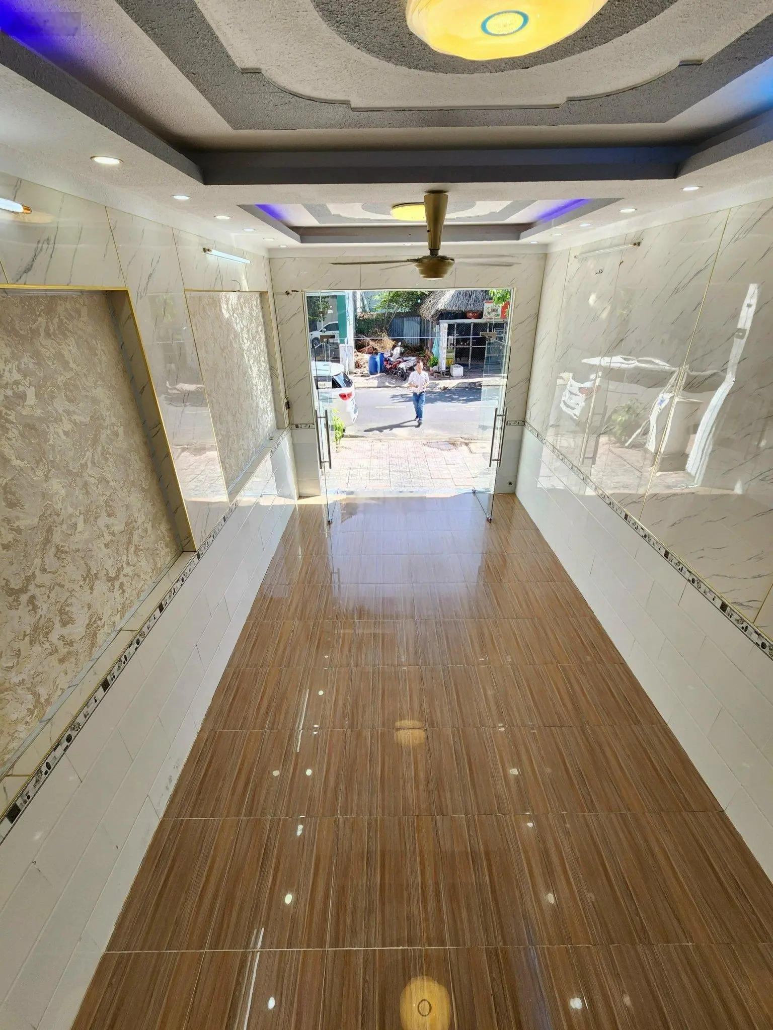 3ty34TL 72m2(4x18) bán nhà MTKD cách chợ 200m, gần ngã tư Miếu Ông Cù, p. Bình Chuẩn, TP. Thuận An