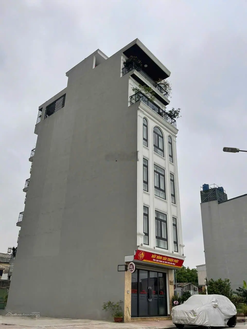 NHÀ VEW HỒ, KHU ĐẤU GIÁ CỰ KHỐI DÂN XÂY, ĐỂ LẠI NỘI THẤT, KINH DOANH TỐT