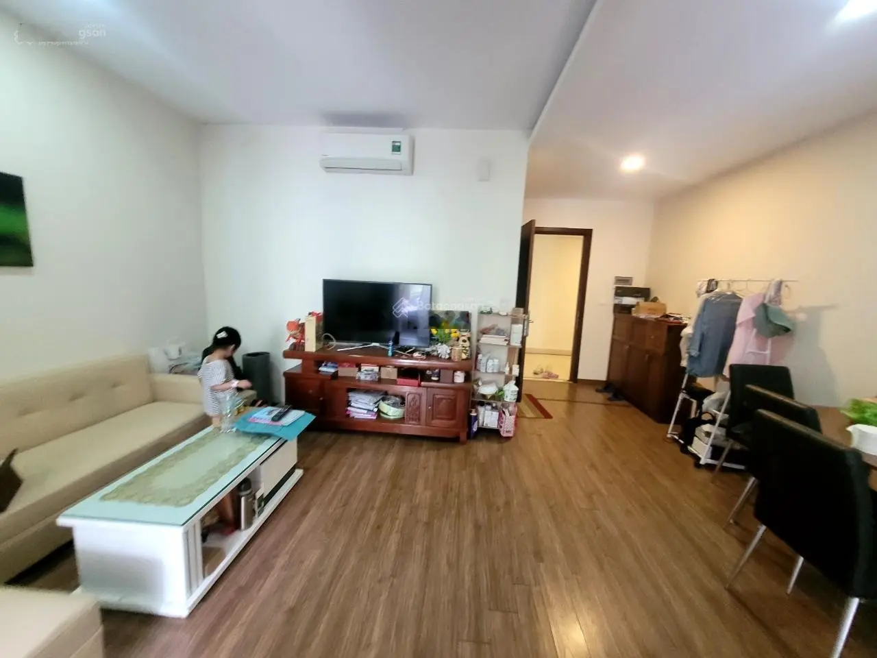 Chính chủ cần tiền muốn bán nhanh căn chung cư 1 phòng ngủ Royal Park