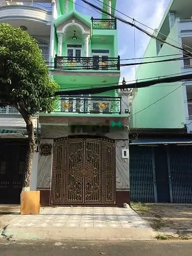 Bán nhà MT đường Số 32, P. Bình Trị Đông B, 4 x 16m, cấp 4, giá 7.8 tỷ