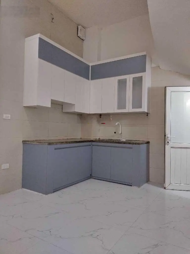 BẤN NHÀ ĐẸP 5 TẦNG CẠNH SVĐ MỸ ĐÌNH DÂN TRí CAO AN NINH TỐT, GIÁ 5 TỶ