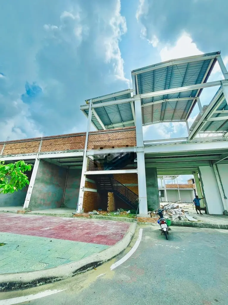 Bán KIOS mặt tiền chợ phường 4, Trà Vinh