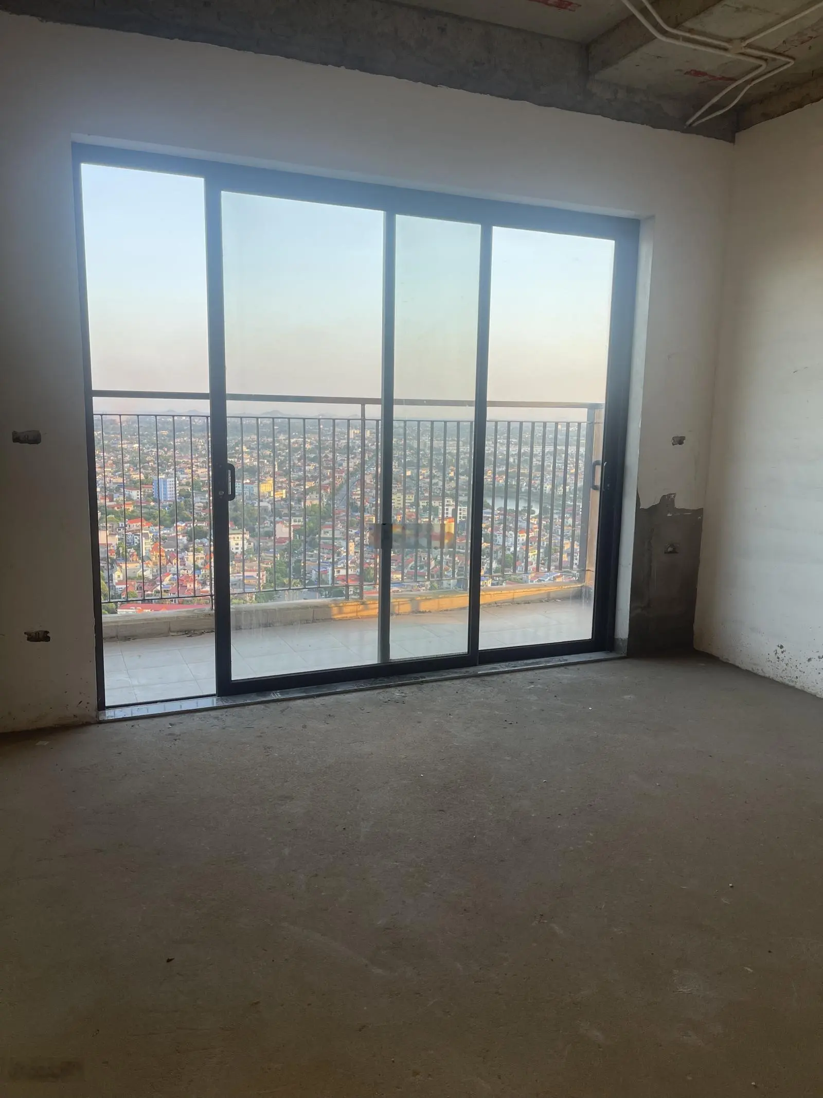 Thái Nguyên Tower bán căn Studio 911tr