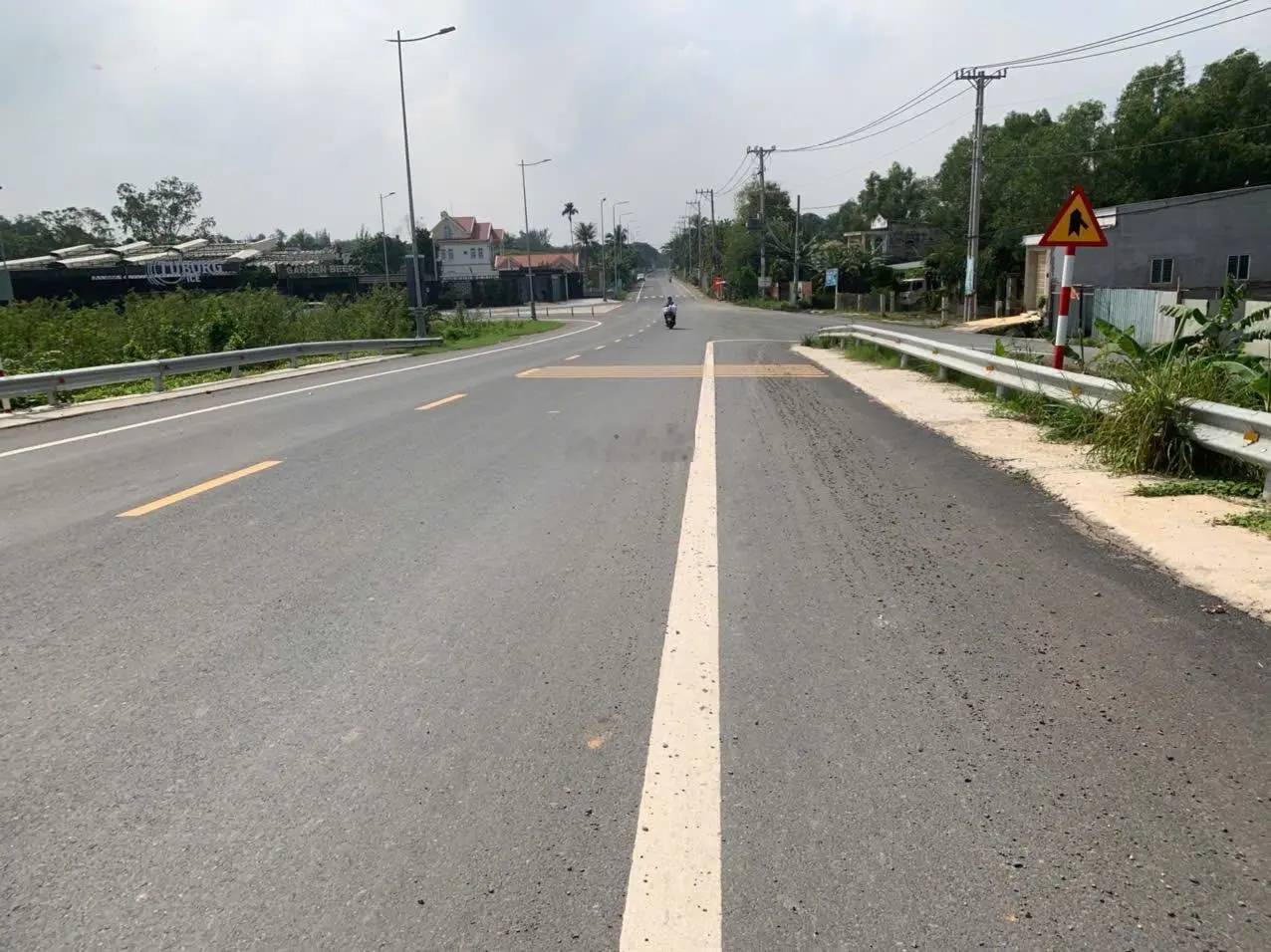 Mặt tiền kinh doanh đường Long Phước, 5x14 full thổ cư, sổ riêng, cách Vinhome Grand Park 750m