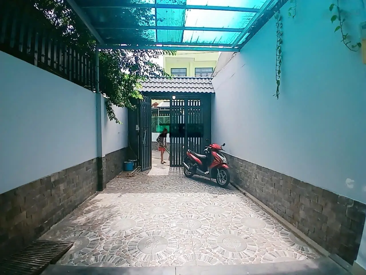 Bán nhà mặt tiền, TT Phước Long B, Quận 9, sát Dương Đình Hội, 97m2, 2 tầng, 3 PN giá chỉ 7,5tỷ