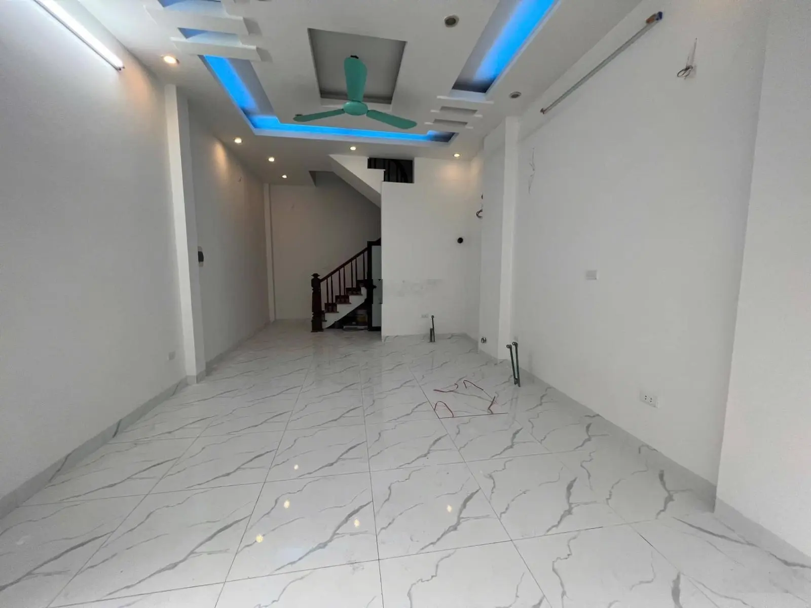 Hiếm Văn Quán ô tô, kinh doanh 30m2 5 tầng - giá nhỉnh 7 tỷ. Vừa ở vừa kinh doanh đẹp. Liên hệ ngay