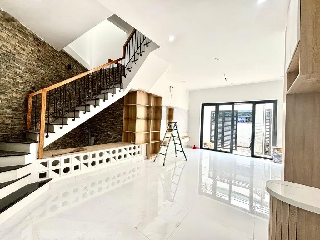Nhà gần chợ gò vấp ngang hiếm 5m - nhỉnh 6 tỷ