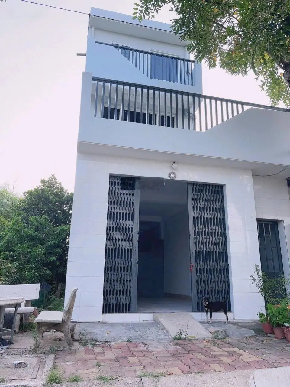 Bán gấp nhà 1 trệt 2 lầu Khu dân cư Phúc Long Bến Lức giá chỉ 1,9tỷ/100m2 cho thuê 5 - 7tr/tháng