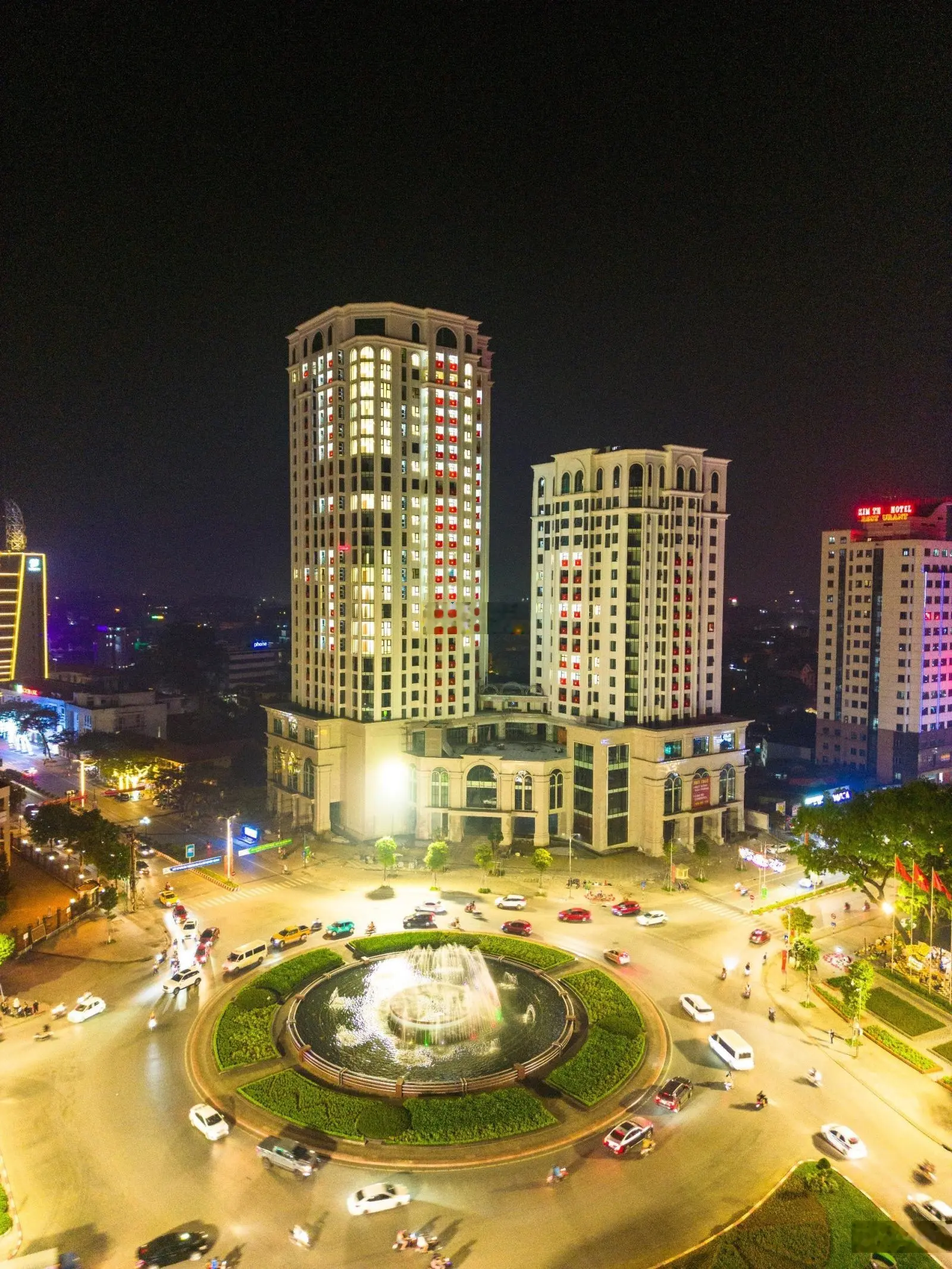 Cần bán căn góc full nội thất 93m2 ở ngay hoặc cho thuê đều được tại Tháp Đôi Prime