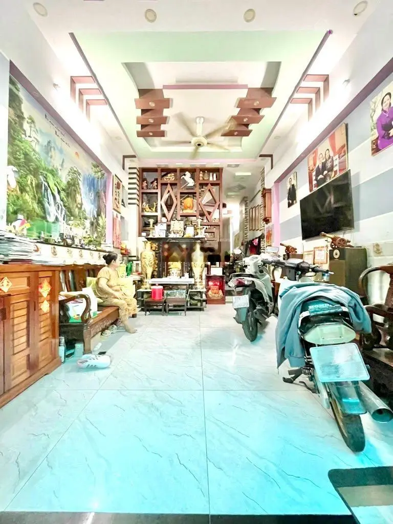 Bán nhà hẻm 197 Bạch Đằng Xe Hơi Vào Nhà 64m2 4 Tầng nhỉnh 8 Tỷ