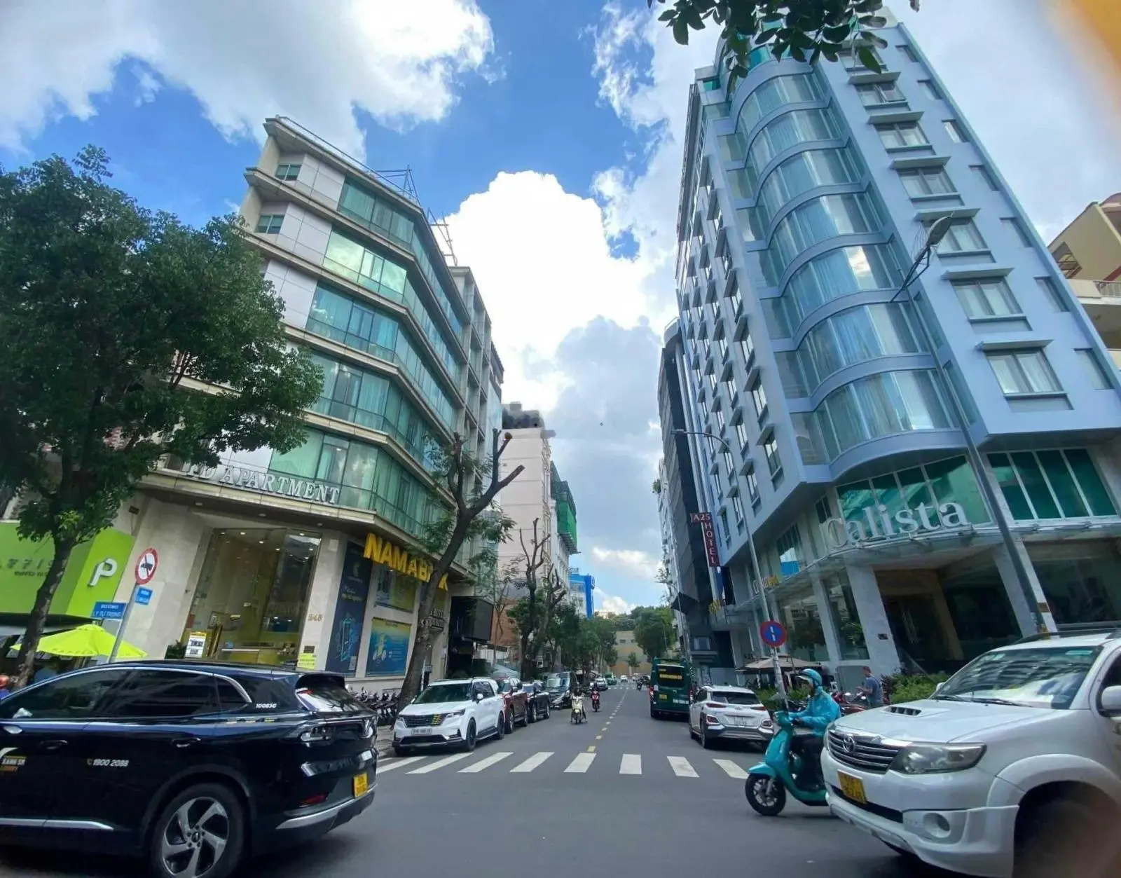 Cơ hội vàng: Tòa nhà văn phòng 8 tầng, Q1 giá tốt, thu nhập 30,000 usd/tháng! Vị trí đắc địa
