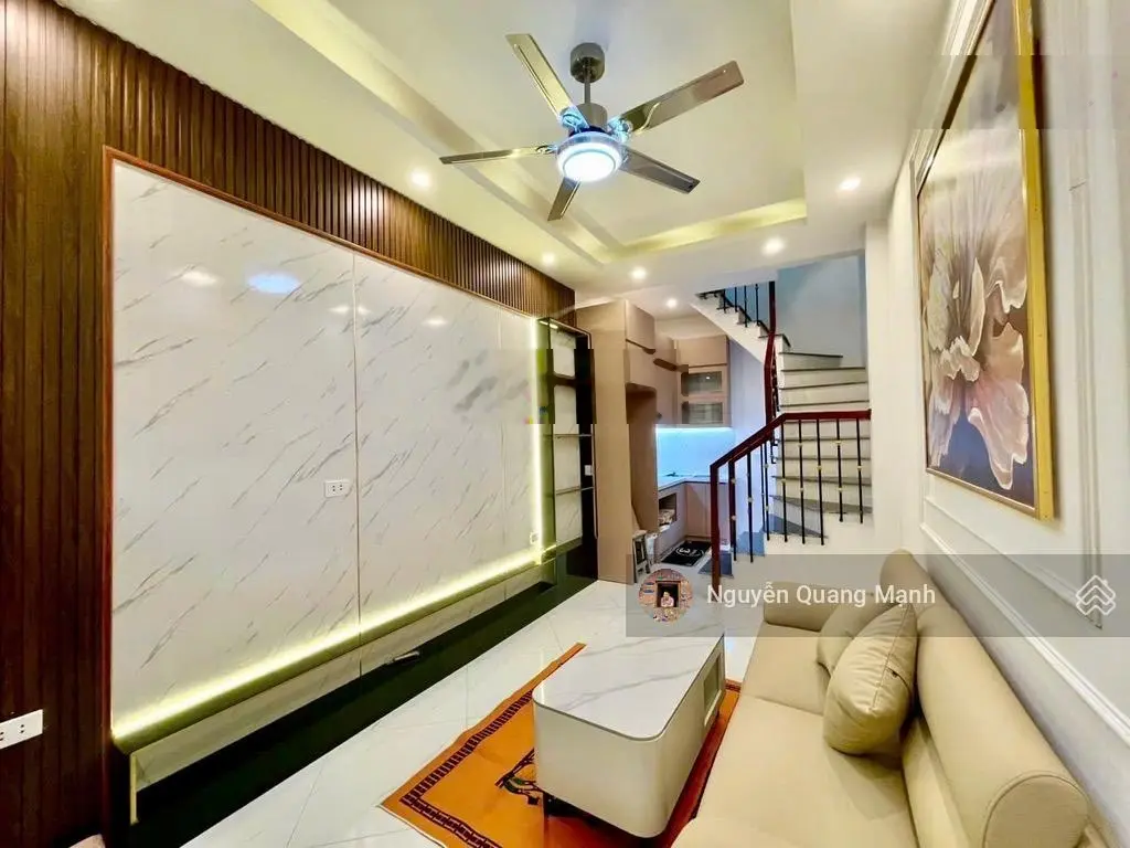 Bán nhà minh khai- vài bước ra phố- 2 thoáng vĩnh viễn- 3pn- 5 tầng- chỉ 5,5 tỷ- nhà mới- full đồ