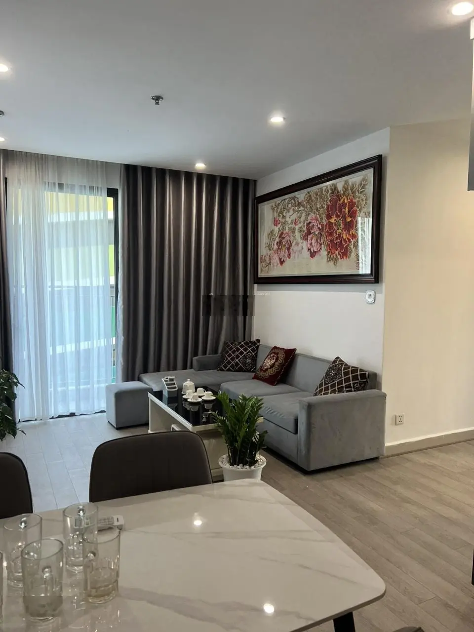 Bán căn hộ góc 3 ngủ 75m2 giá 3 tỷ 520 triệu sổ đỏ