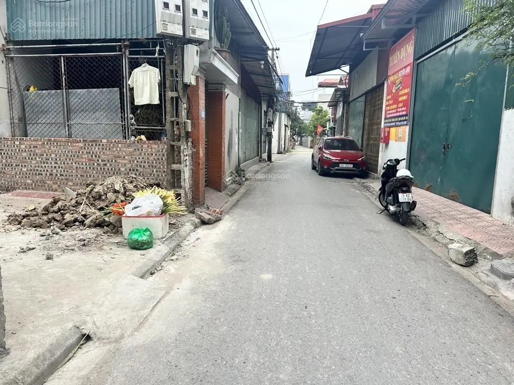 Bán đất cự khối 70m , mt 5m , đường ôtô tránh kinh doanh gía chào 8,2tỷ thương lượng