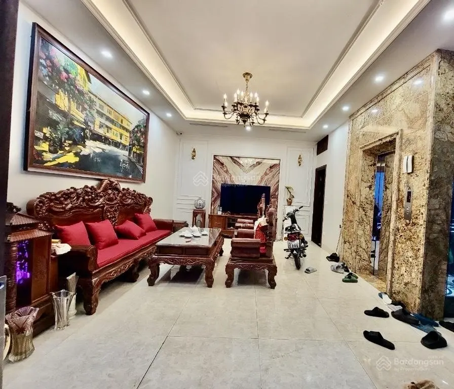 Tứ Liên - mặt ngõ - thang máy - dân xây - ô tô đỗ - mặt tiền khủng - Tây Hồ