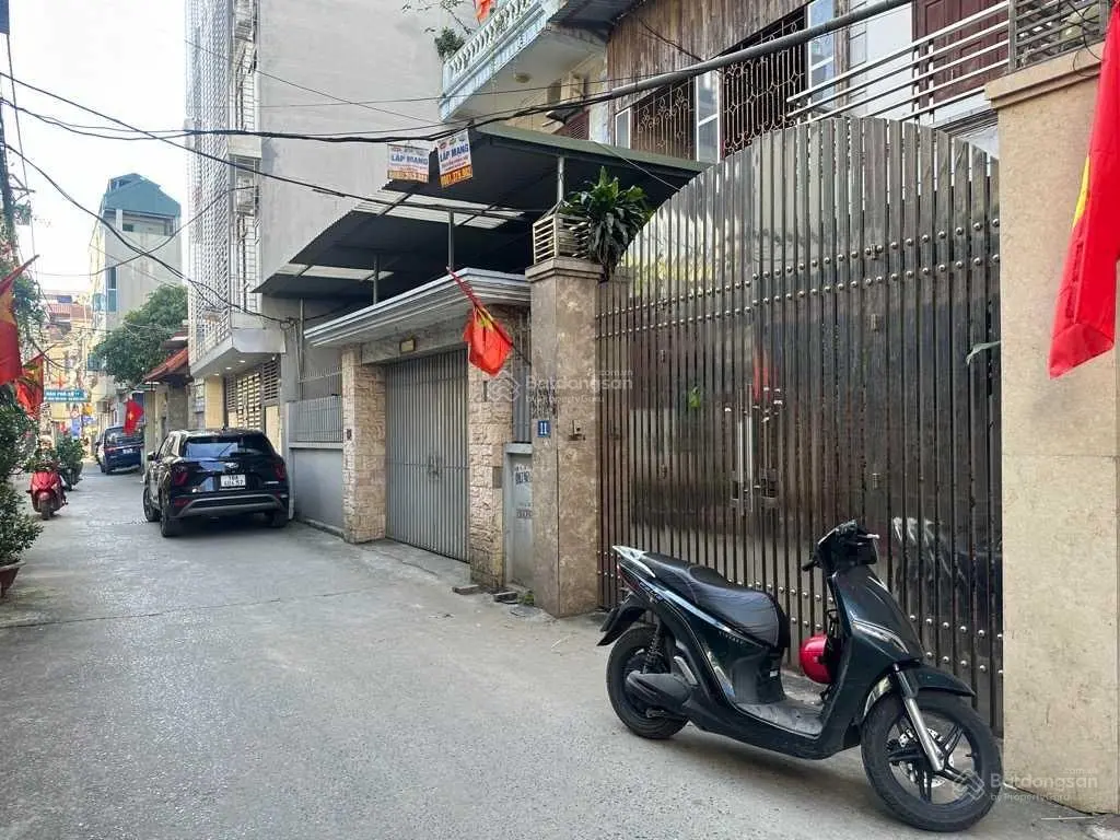 Bán nhà mặt ngõ Tam Trinh, Yên Sở, Hoàng Mai, ô tô đỗ cửa, trung tâm kinh doanh văn văn phòng