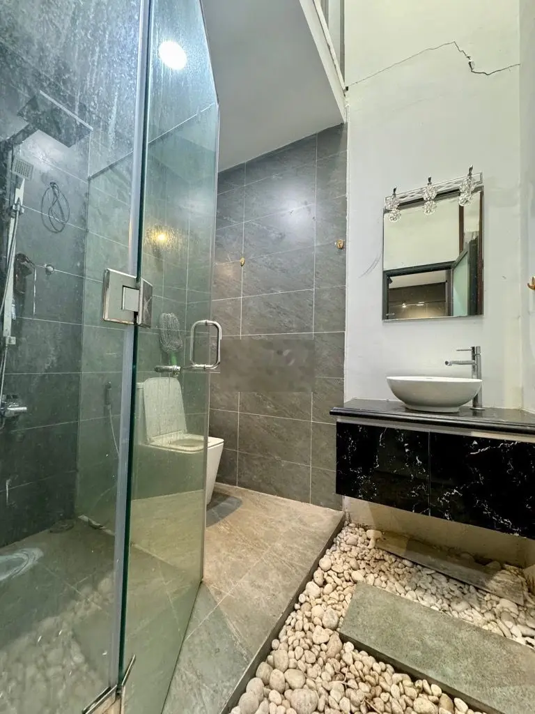 Bán nhà ngay Ngã Tư Bình Triệu, 50m2, chỉ 4 tỷ, nhà mới vào ở ngay
