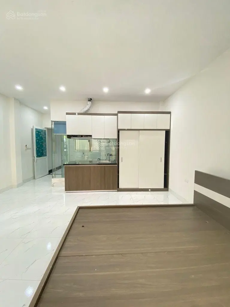 Bán toà văn phòng - vip 1 hầm 9 tầng - KD khủng - 02 thang máy - MP Minh Khai 230m2 MT 9m chỉ 80 tỷ