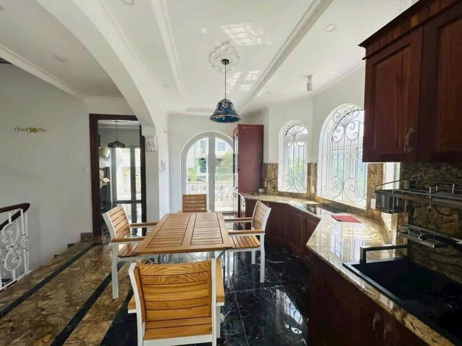 Biệt thự kdc vip đường liên phường, p. phước long b, quận 9, tp thủ đức . dt: 200m2/19.6 tỷ