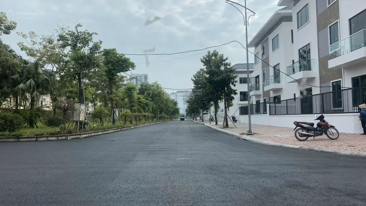 Cần bán liền kề góc b1.1 chỉ cần hoàn thiện về là ở