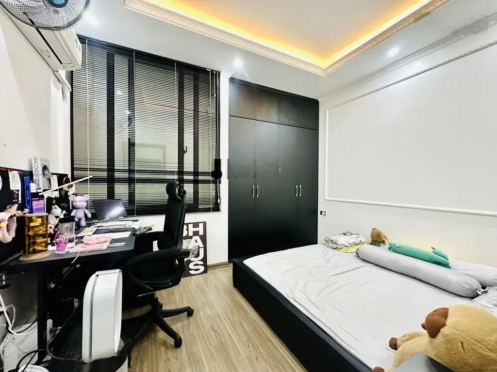 *cực hiếm* nhà ngọc lâm oto tránh- kinh doanh - 50m2- 4 tầng - gần vườn hoa- sát trường học !!