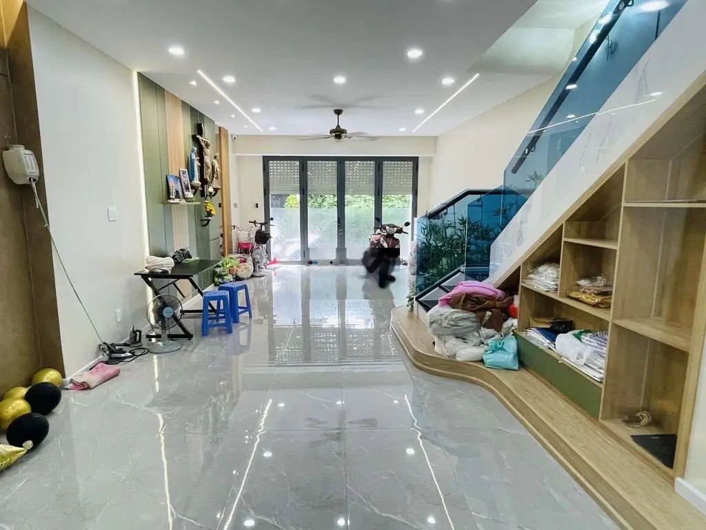 Bán nhà Gò Vấp CV Làng Hoa, hẻm nhựa 6m, 72m2 ngang lớn 5.7m