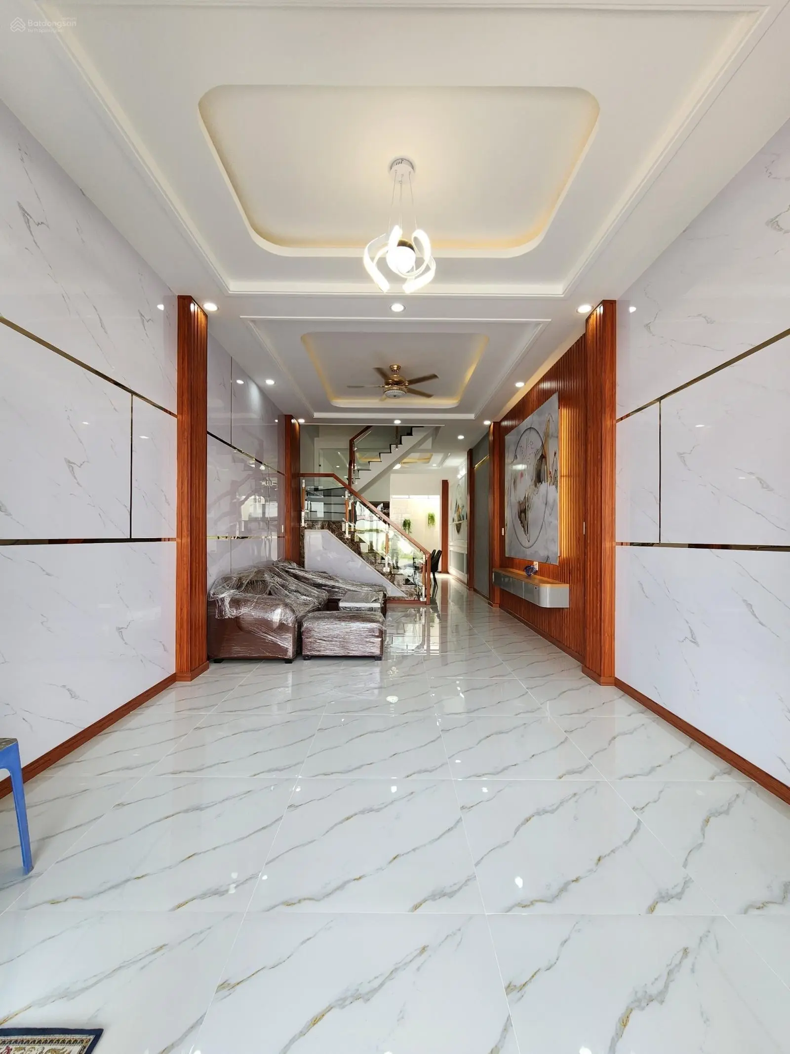 3,68 tỷ TL - 63m2(4x16m) cách chợ Phú Phong 200m bán nhà MTKD KDC gần ngã tư Miếu Ông Cù
