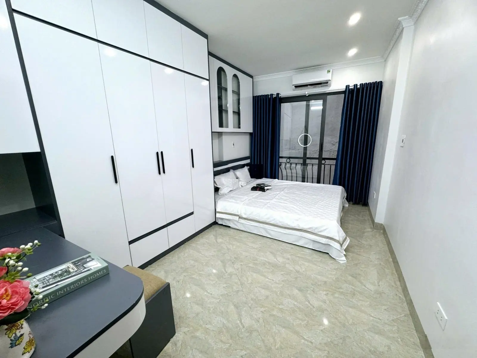 Bán nhà tại Đông Ngạc, Kẻ Vẽ - Nhà xây mới chủ lắp đầy đủ nội thất - diện tích to - nhiều PN