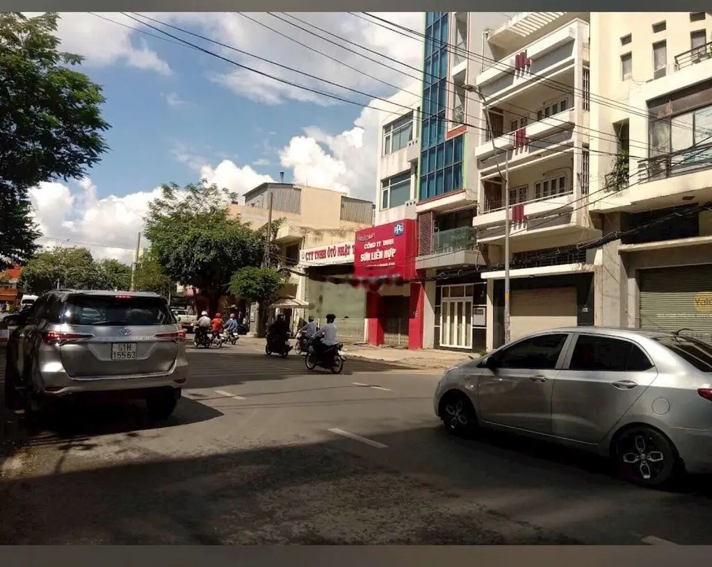Chung cư căn góc đinh bộ lĩnh, p26, 75m2, 3pn
